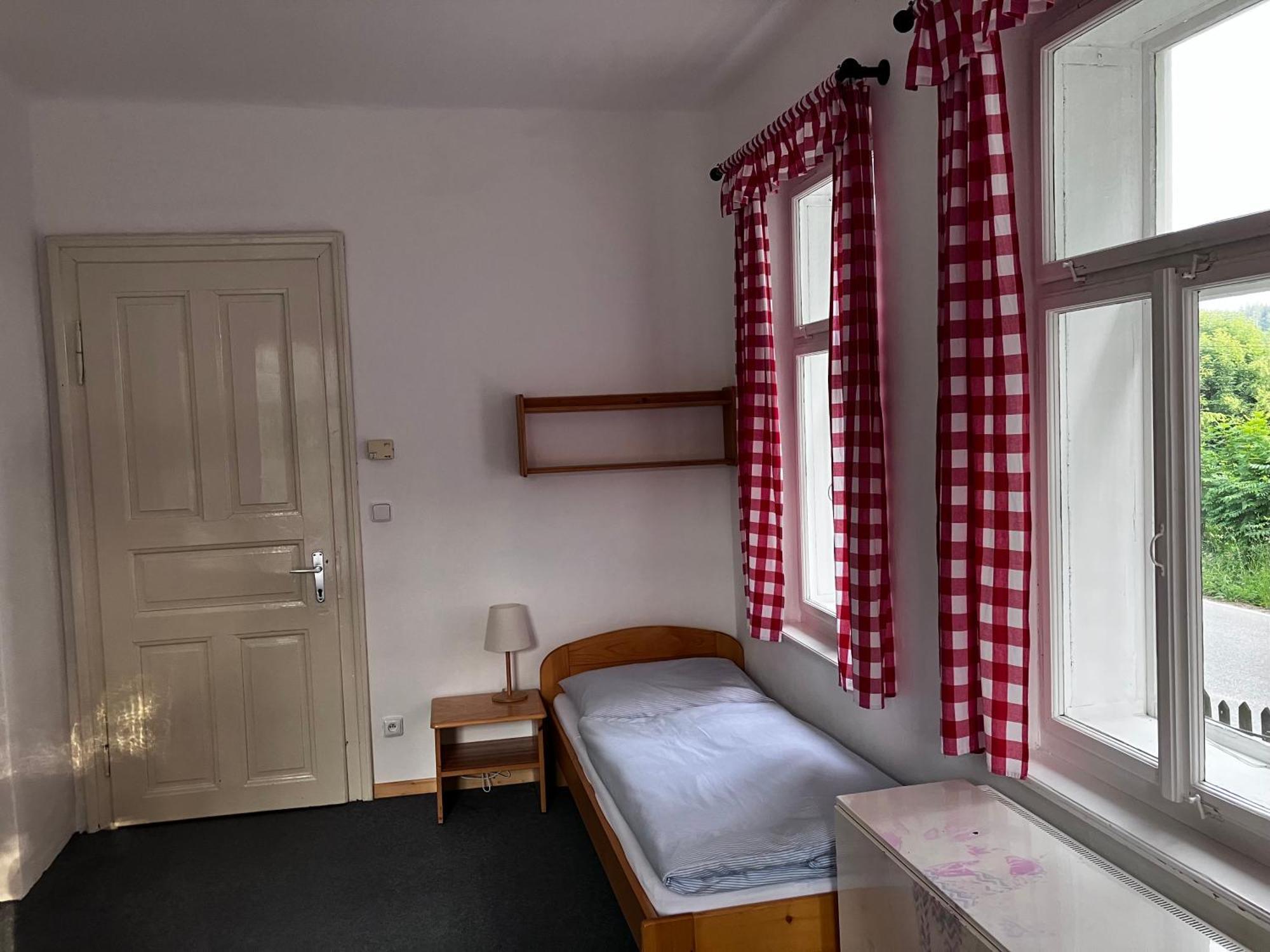 Penzion Haji Janov nad Nisou Εξωτερικό φωτογραφία